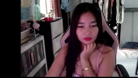 asian_sophiaxx online show from June 22, 4:31 am