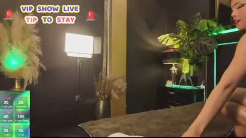 BUNNY WILDER online show from July 30, 4:24 am