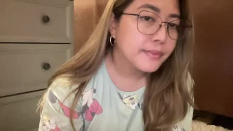 Curvy online show from July 30, 4:19 pm