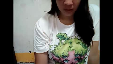 Snapshot of asiancutie143 chatting on October 31, 7:01 am asiancutie143 online show from October 31, 7:01 am