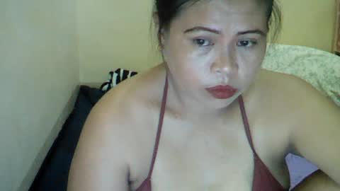 asianmom22 online show from August 1, 1:40 am