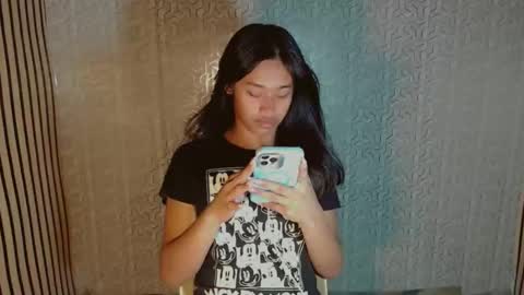 kisses online show from May 3, 5:22 am