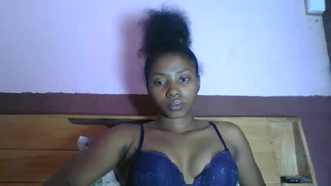 asmiraa online show from February 17, 6:18 pm