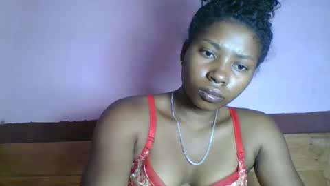 asmiraa online show from April 29, 4:09 pm