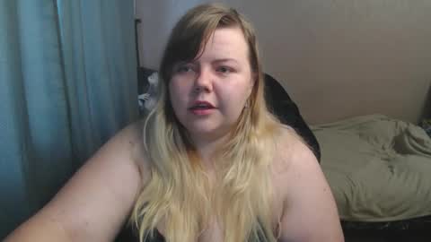 Snapshot of asmitkeyn chatting on October 9, 3:10 am AsmiTKeyn online show from October 9, 3:10 am