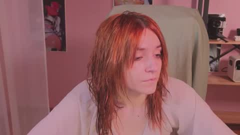 Snapshot of astra_lis chatting on October 16, 12:41 pm Astra online show from October 16, 12:41 pm