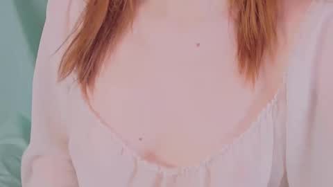 Snapshot of astra_lis chatting on October 8, 12:31 pm Astra online show from October 8, 12:31 pm