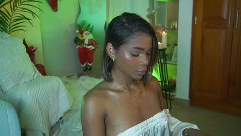 Astrea online show from December 15, 10:37 pm