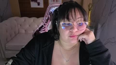 astrid1_s online show from April 28, 3:10 am