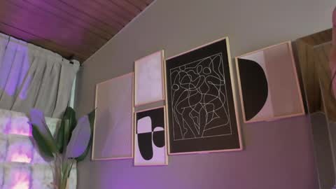 astrid_velle online show from June 6, 7:03 am