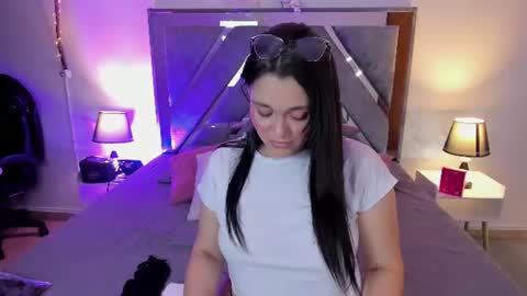Astrid  online show from June 28, 2:29 am