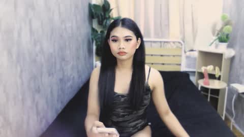 atashakendall online show from February 3, 2:53 am