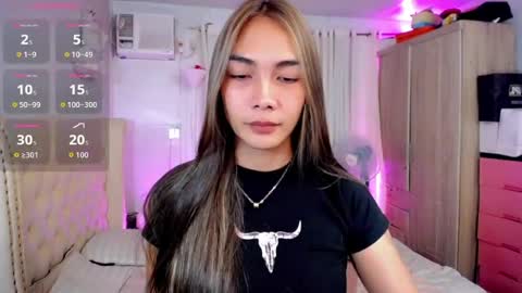 Sam online show from April 25, 6:49 pm