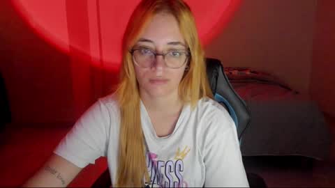 atenas online show from December 5, 11:00 am