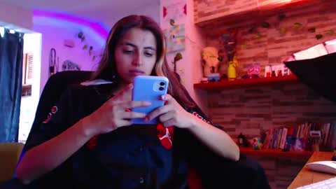 Snapshot of ateneasairce chatting on March 3, 1:37 pm Atenea online show from March 3, 1:37 pm