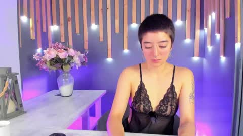 Athenea online show from April 21, 1:18 pm