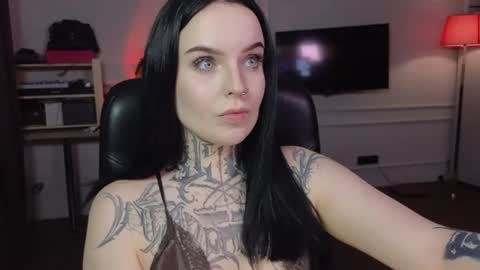 online every day between 10am-23pm online show from July 8, 8:11 pm