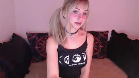 Aubrey online show from February 25, 7:01 pm