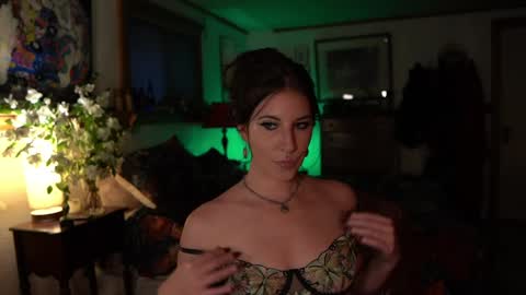 Audrey online show from June 5, 3:21 am
