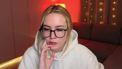 aurelia_voss online show from February 19, 6:35 am