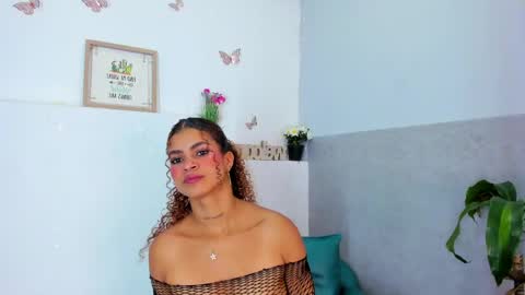 aurora_blackmont online show from April 20, 12:19 pm