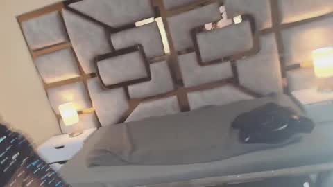 Ariana online show from November 15, 1:06 am