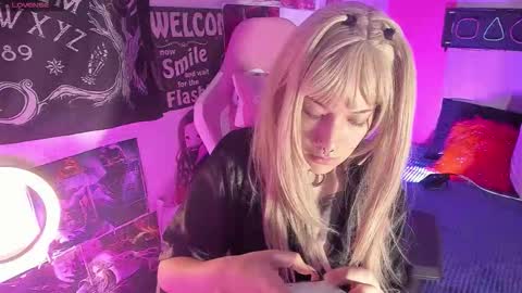 Aurora Channn online show from November 30, 10:47 pm