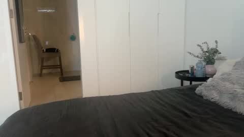 Ava  online show from January 14, 1:10 am