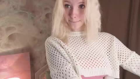 Hello there im Ava Im new here Lets have fun online show from November 28, 1:19 am