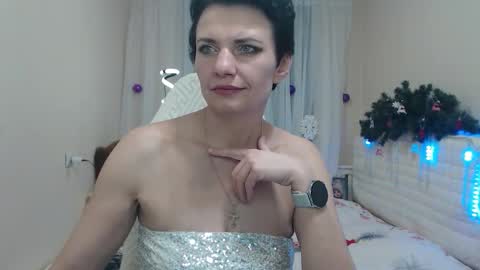 avasaturnian online show from December 5, 1:34 pm