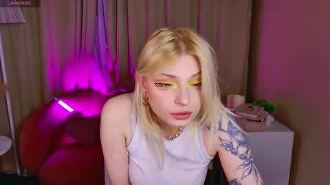 avasun online show from February 28, 11:37 pm