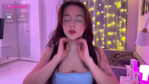 Snapshot of aveme_melissa chatting on February 23, 12:58 am aveme_melissa online show from February 23, 12:58 am