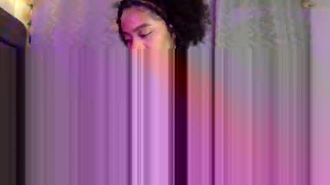 Avril online show from December 16, 7:58 am