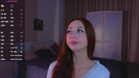 Avril online show from October 2, 10:04 pm