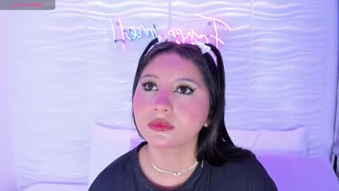 Snapshot of avymilton chatting on February 18, 11:33 am Avy online show from February 18, 11:33 am