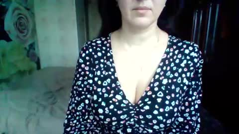 awesomeladyy online show from January 8, 6:52 am