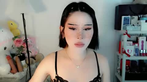 AYAHOSHILOVESYOU online show from February 13, 4:58 am