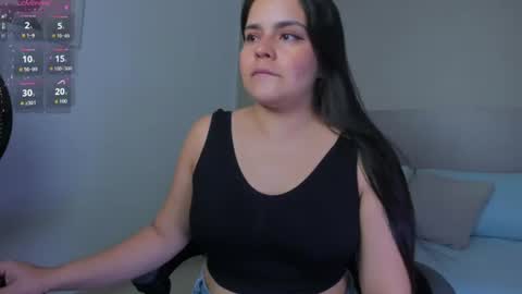 Alyda Jaramillo online show from June 16, 7:15 pm