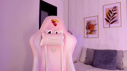 Ayleen online show from September 25, 1:32 pm