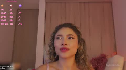 Snapshot of ayralee chatting on February 25, 12:14 am Ayra L online show from February 25, 12:14 am