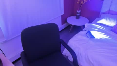 azaleaa__ online show from March 10, 8:24 pm