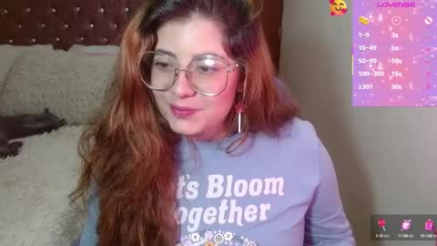 Snapshot of azamy_12 chatting on January 18, 10:49 pm Amanda online show from January 18, 10:49 pm