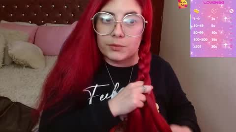 Snapshot of azamy_12 chatting on January 25, 4:02 am Amanda online show from January 25, 4:02 am