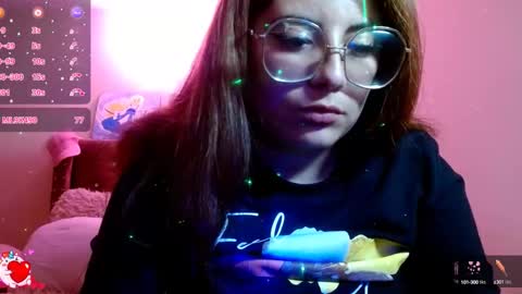 Snapshot of azamy_12 chatting on December 24, 5:27 am Amanda online show from December 24, 5:27 am