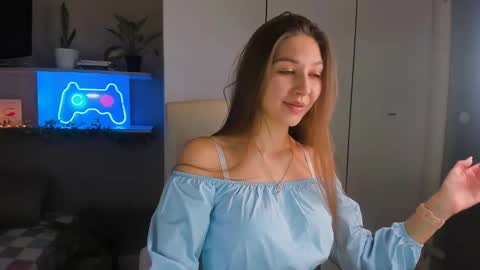 Snapshot of azeliaclark chatting on January 25, 7:38 am Sofia online show from January 25, 7:38 am