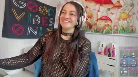 Azucena R online show from November 26, 6:20 pm