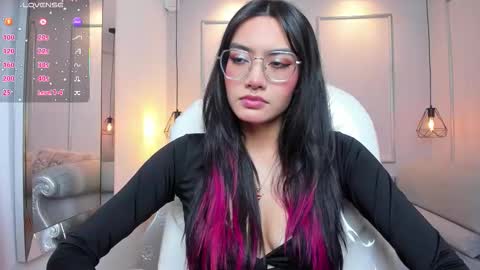 Azura online show from October 27, 7:19 pm