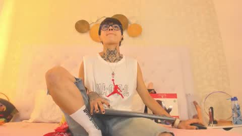 Snapshot of b3k_afrodict chatting on September 30, 7:41 pm Anny online show from September 30, 7:41 pm