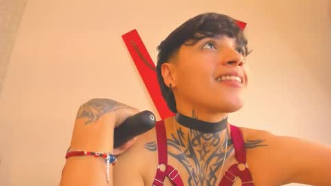 Snapshot of b3k_afrodict chatting on October 9, 7:40 pm Anny online show from October 9, 7:40 pm