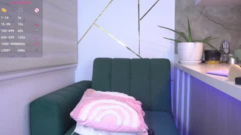 Isabella online show from June 25, 5:12 am
